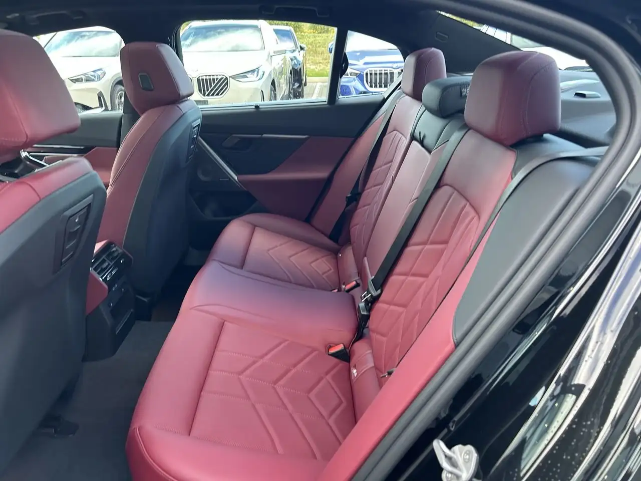 BMW 5 Series - Image 31