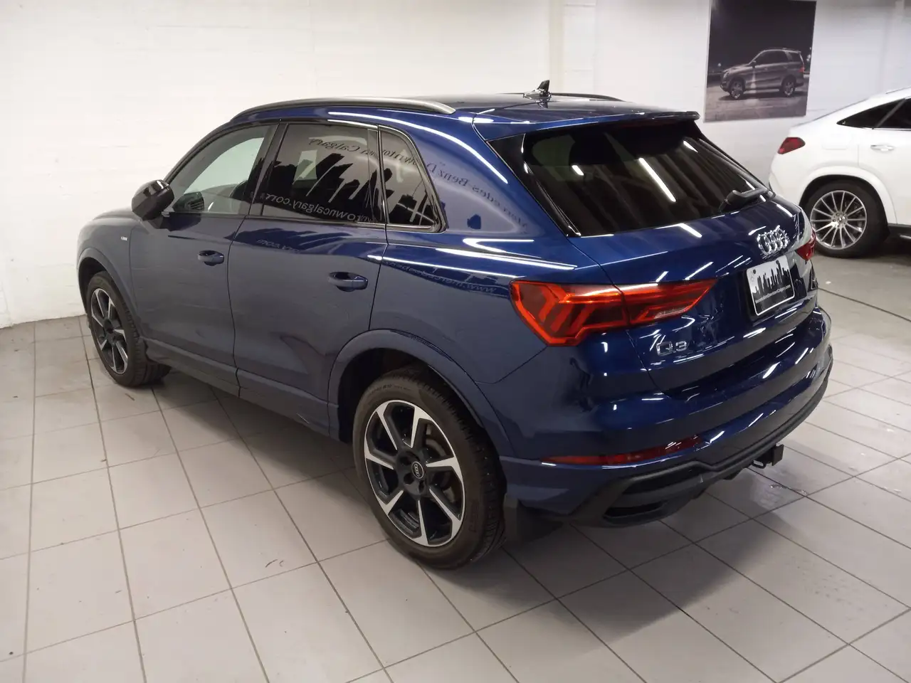 Audi Q3 - Image 11