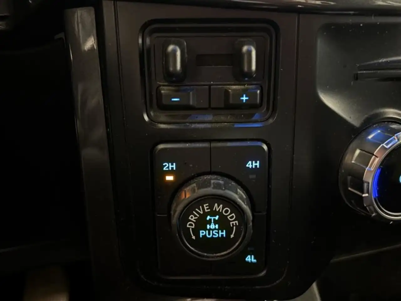 Ford F-150 - Image 18