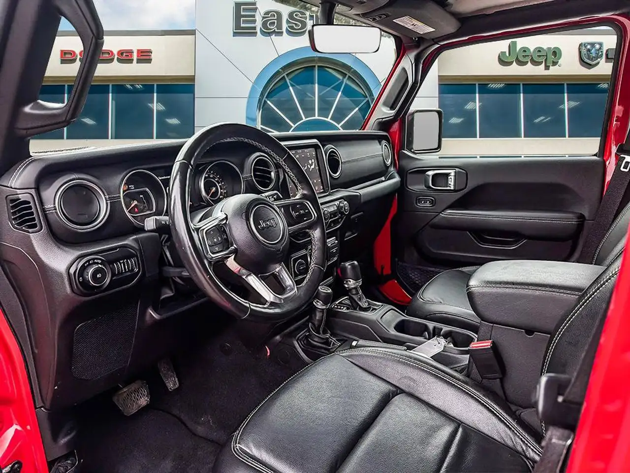 Jeep Wrangler - Image 16