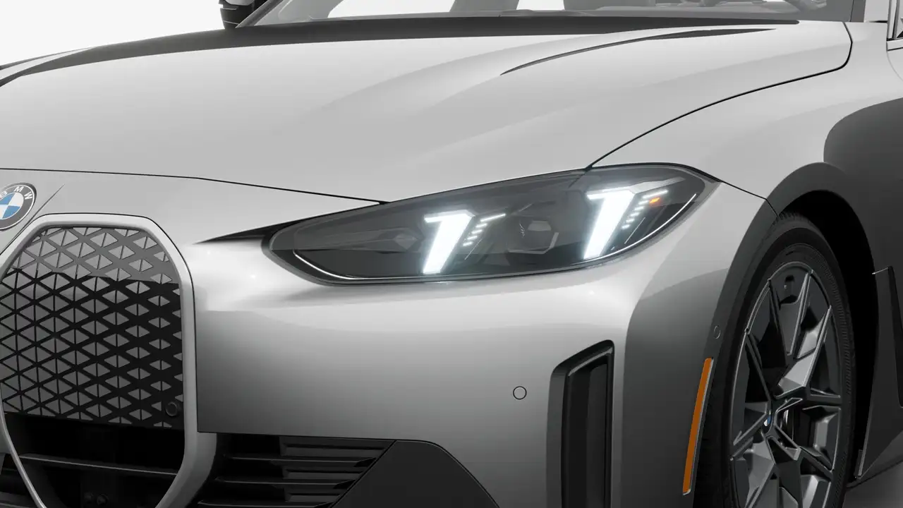 BMW i4 - Image 6