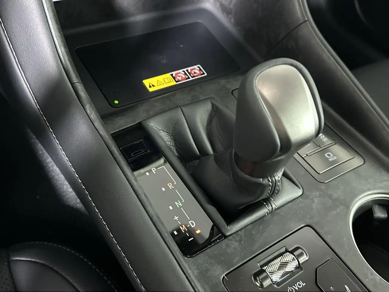 Lexus IS - Image 18