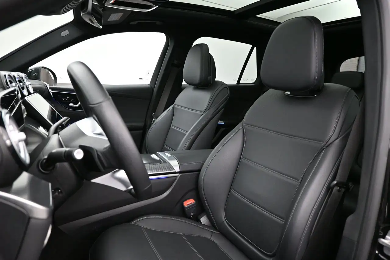 Mercedes-Benz GLC - Image 19