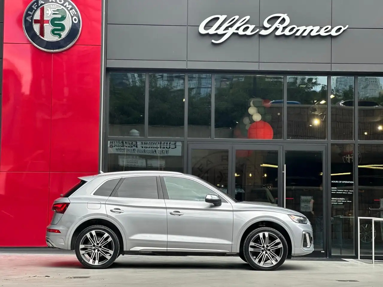 Audi SQ5 - Image 4