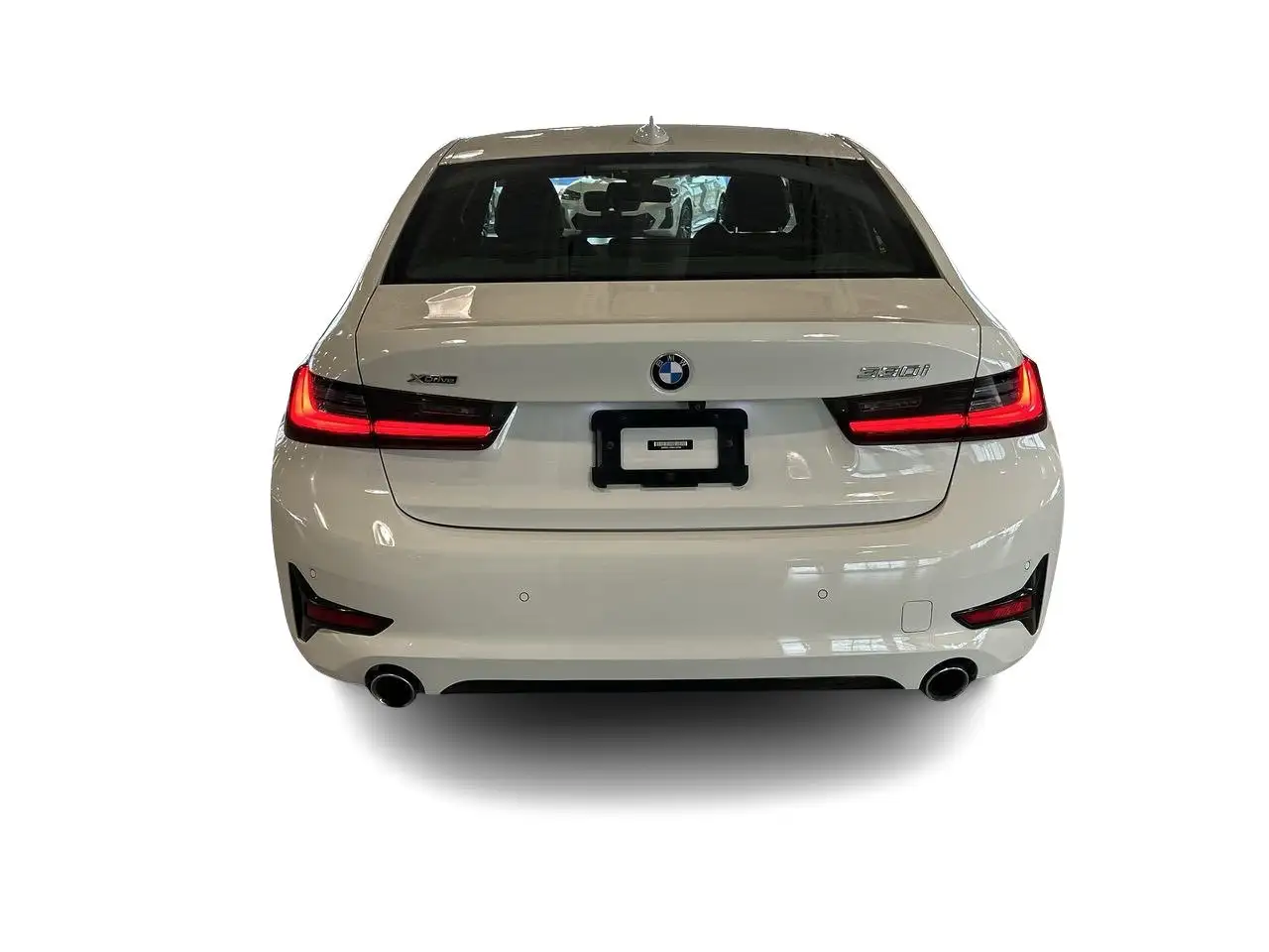 BMW 3 Series - Image 12