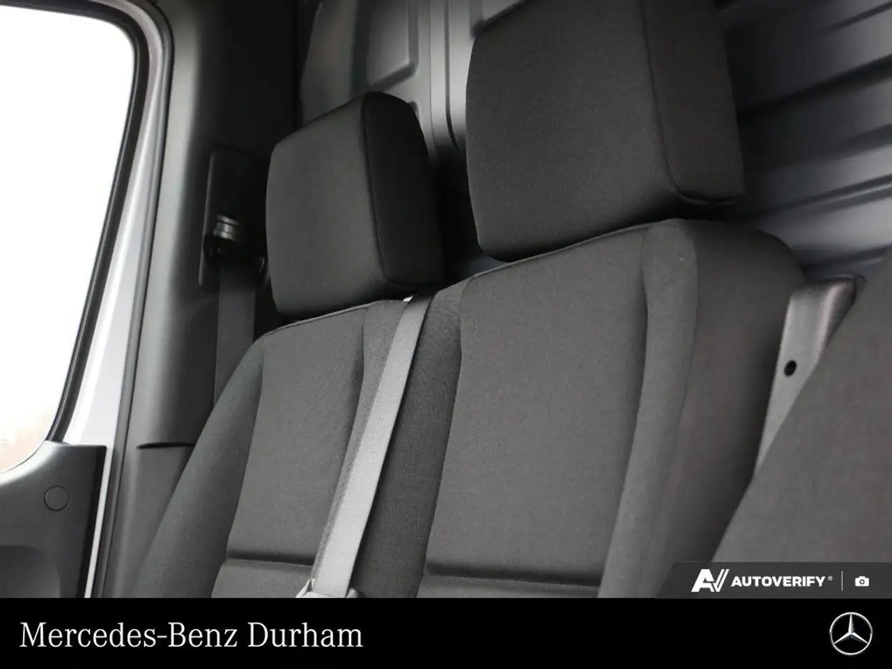Mercedes-Benz Sprinter - Image 23