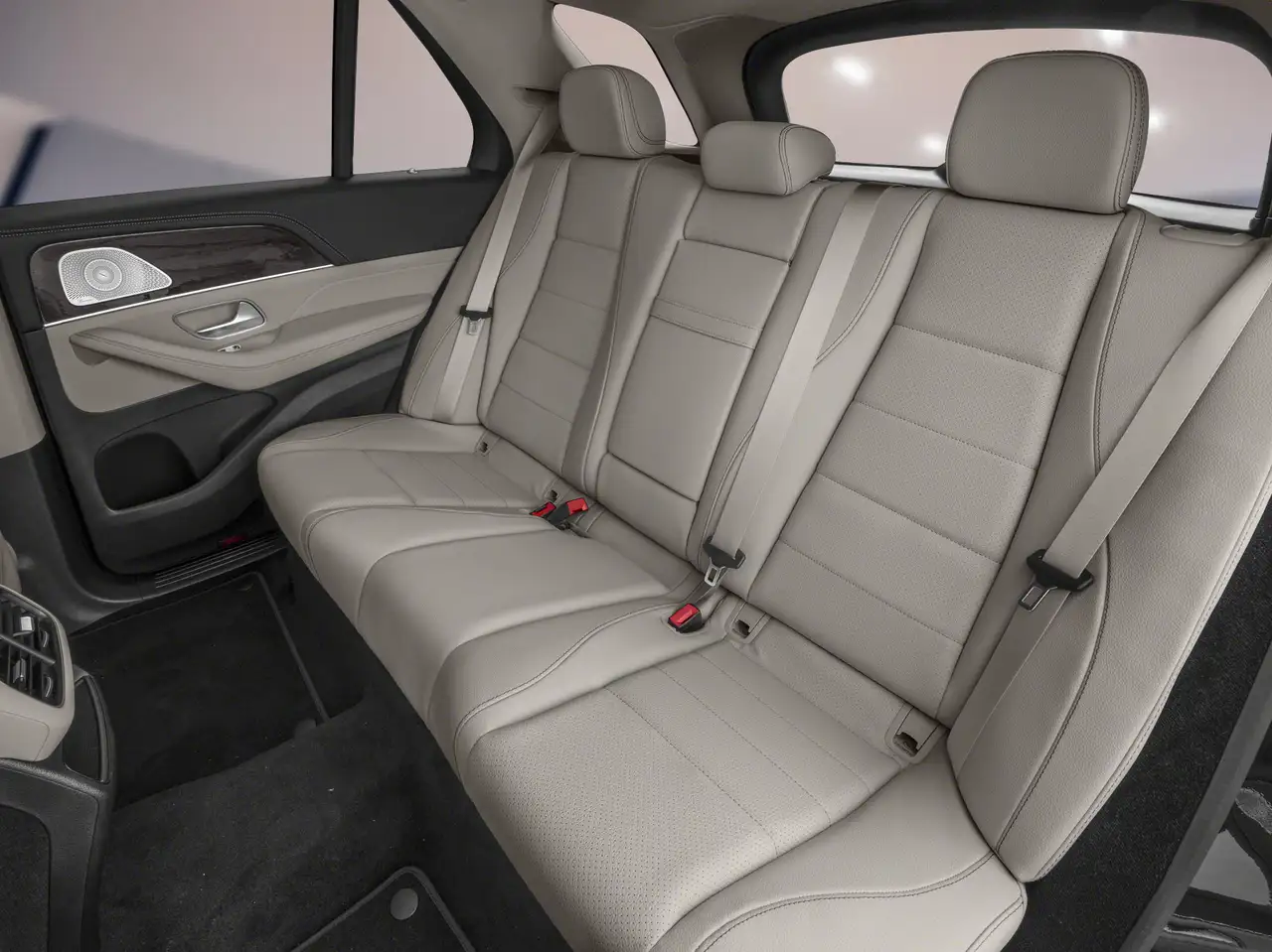 Mercedes-Benz GLE - Image 9