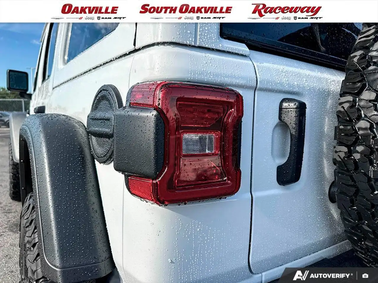 Jeep Wrangler - Image 11