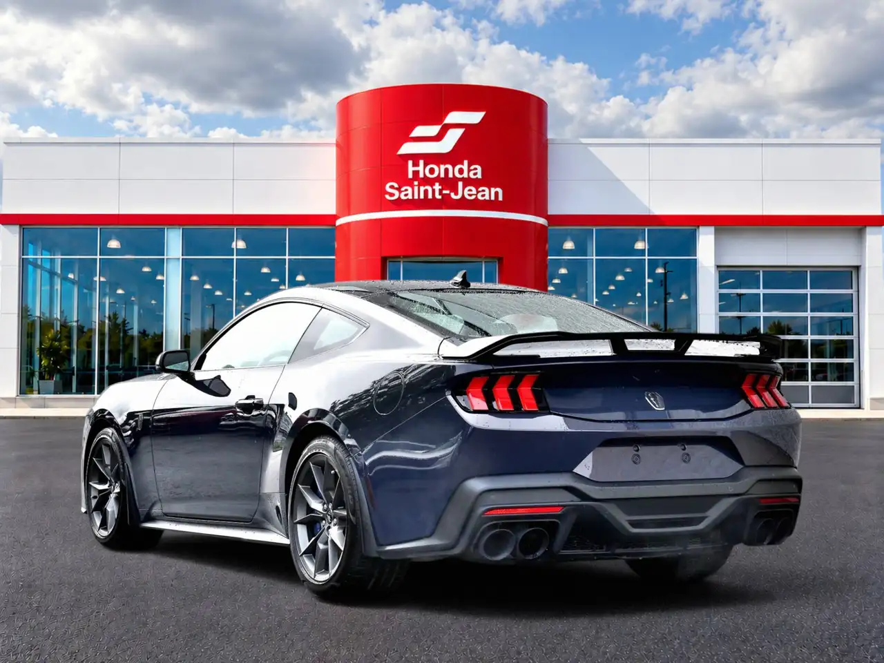 Ford Mustang - Image 4