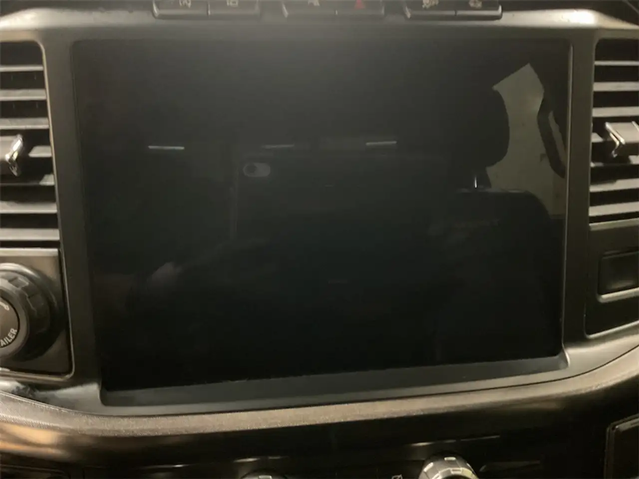 Ford F-150 - Image 20