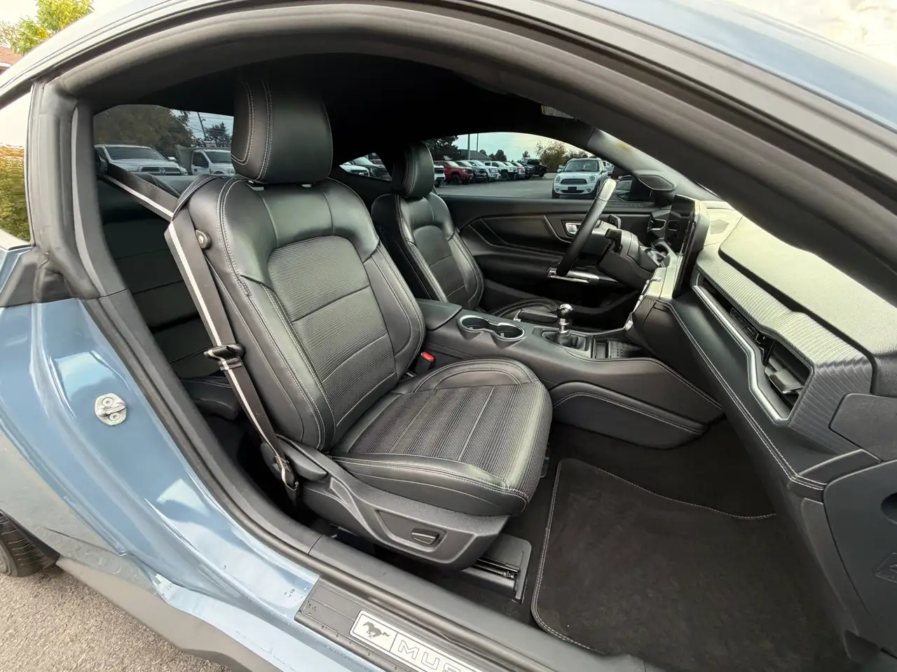 Ford Mustang - Image 19