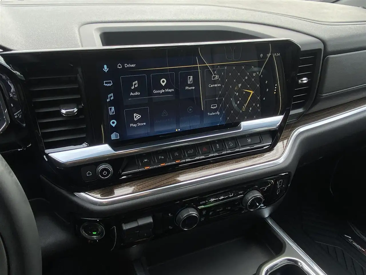 Chevrolet Silverado 1500 - Image 20