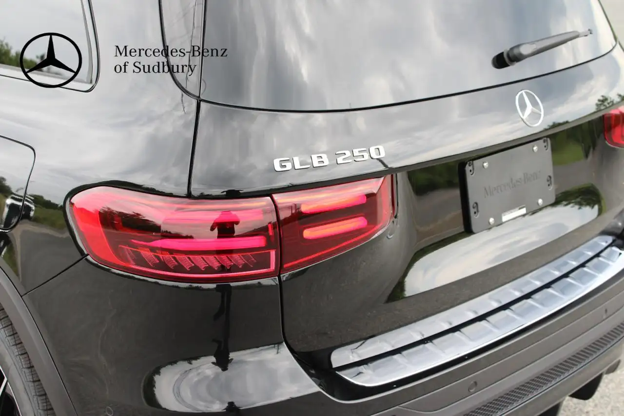 Mercedes-Benz GLB - Image 8