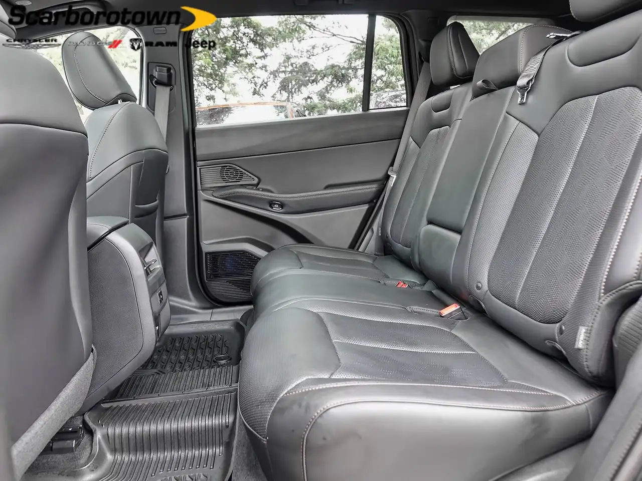 Jeep Cherokee - Image 16
