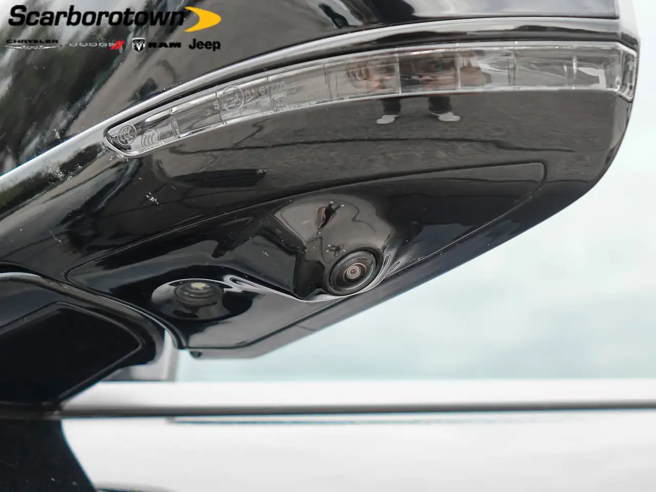 Jeep Cherokee - Image 13