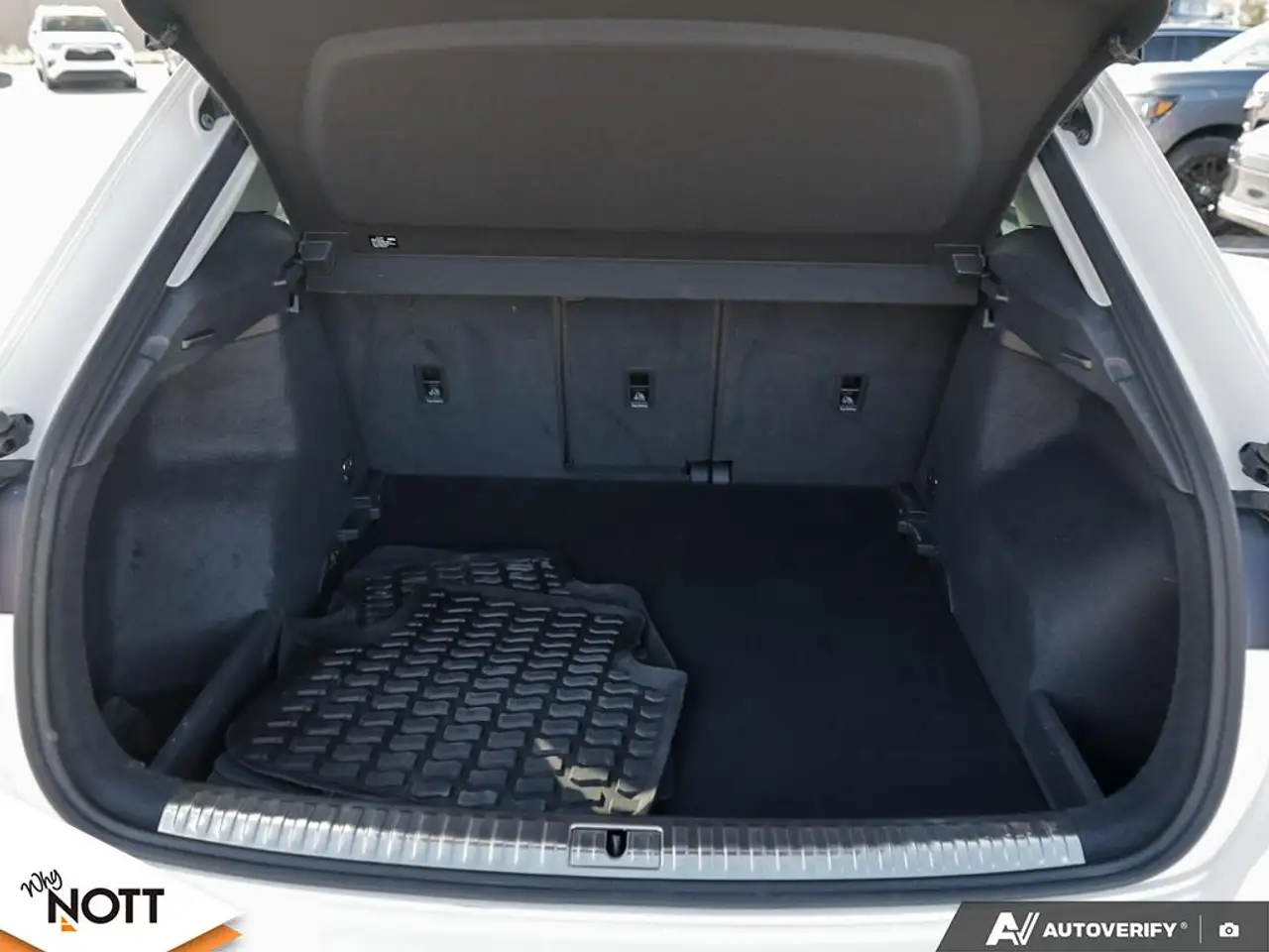 Audi Q3 - Image 11