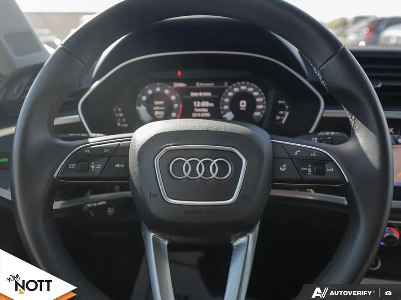 Audi Q3 - Image 14