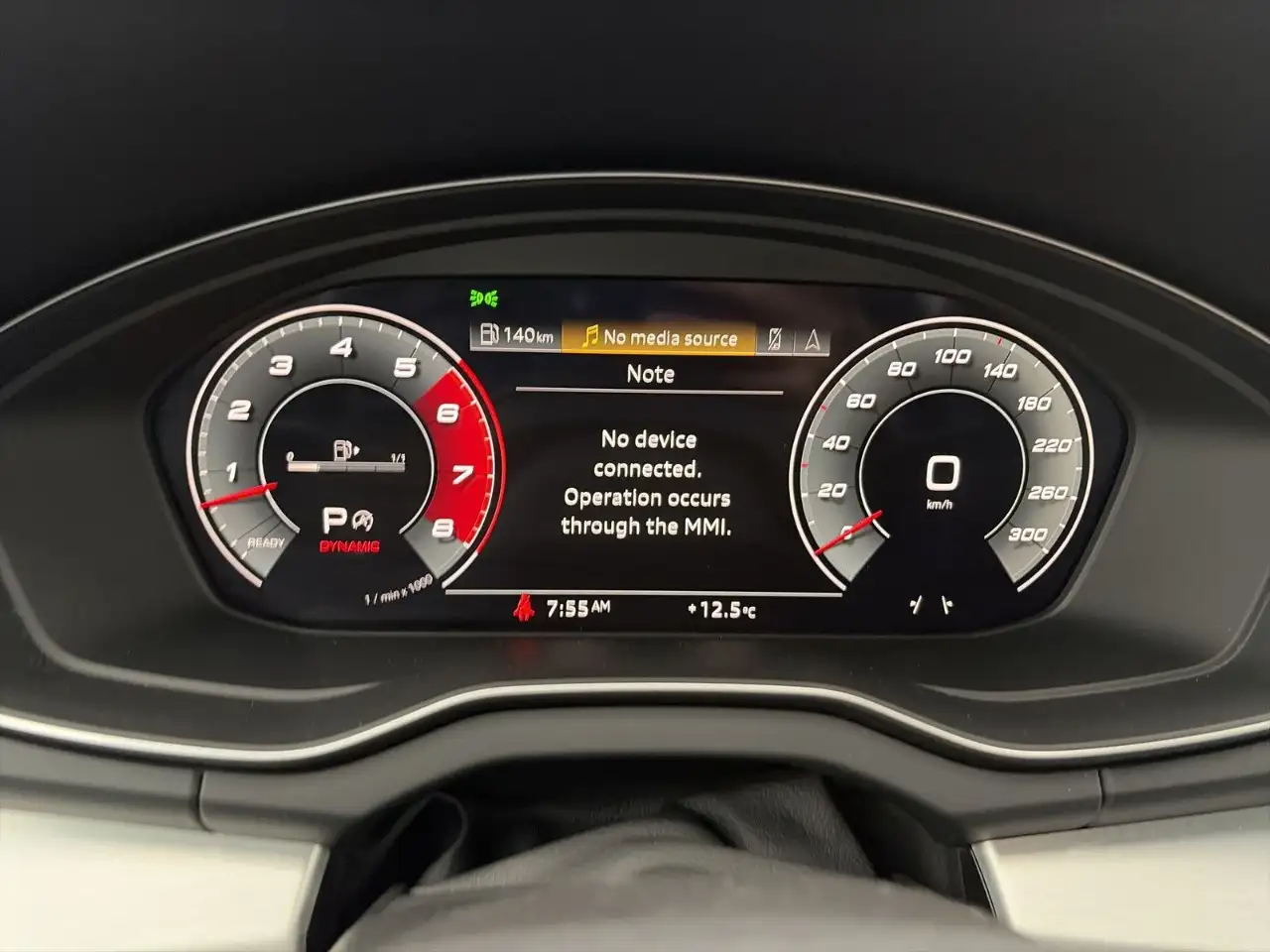 Audi SQ5 - Image 18