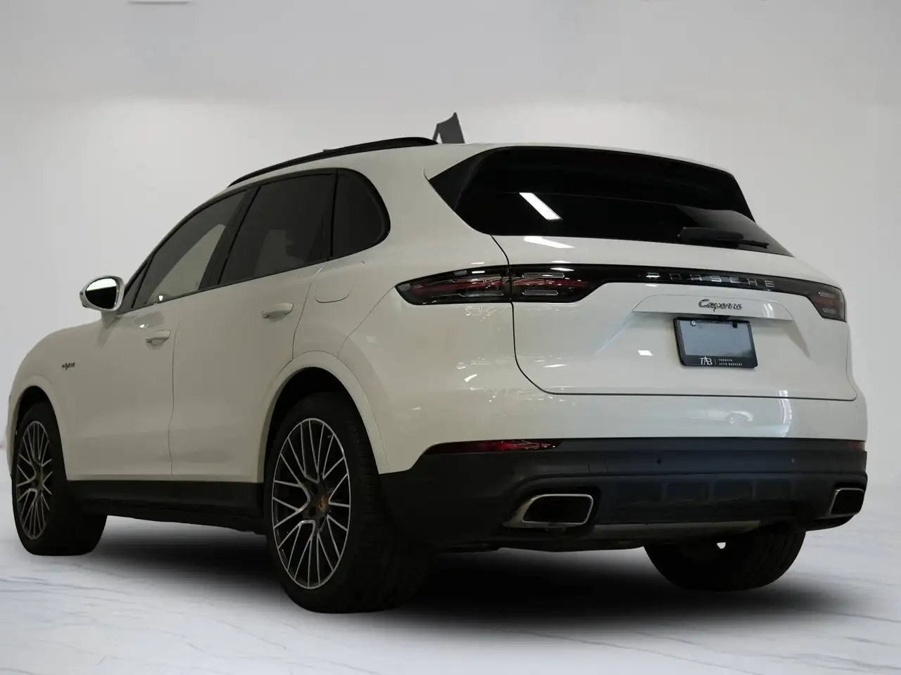 Porsche Cayenne - Image 5