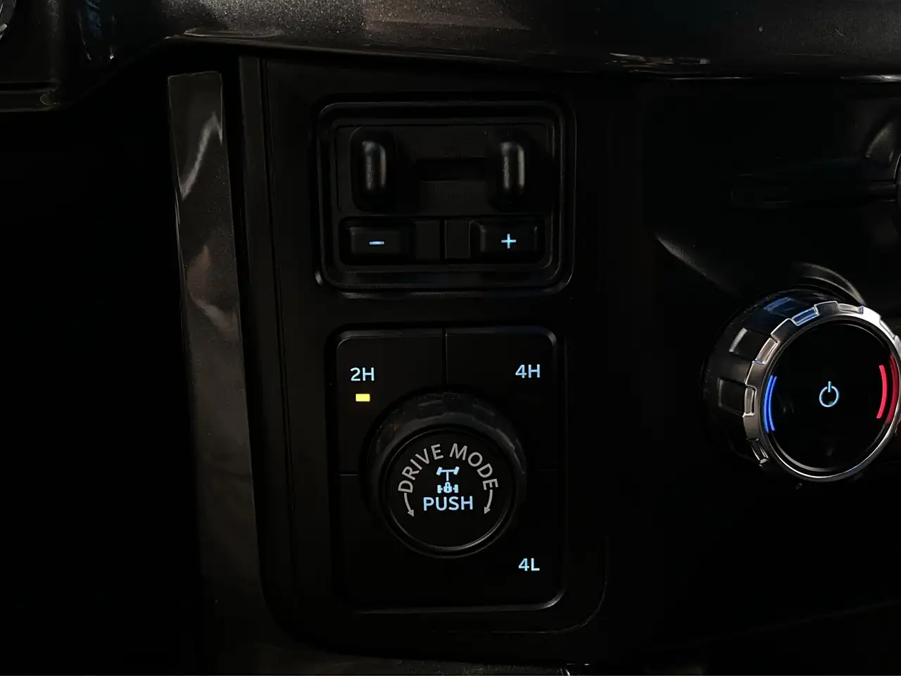 Ford F-150 - Image 31
