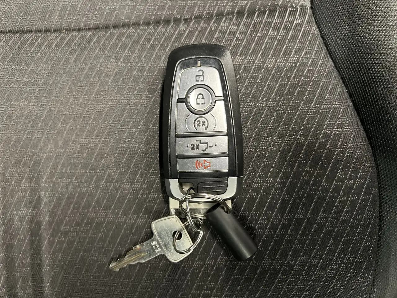 Ford F-150 - Image 12