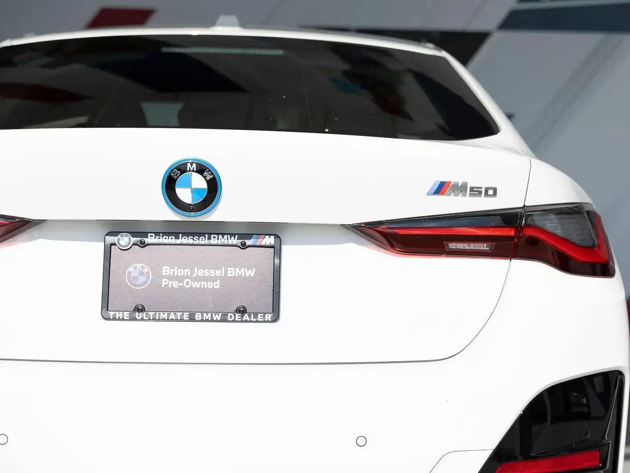 BMW i4 - Image 14