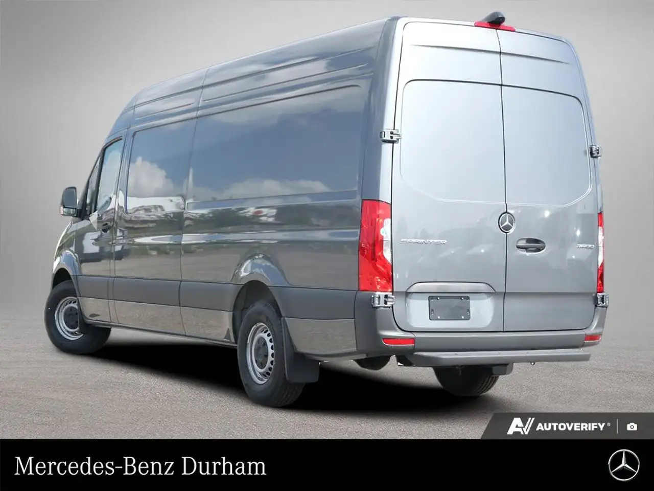 Mercedes-Benz Sprinter - Image 4