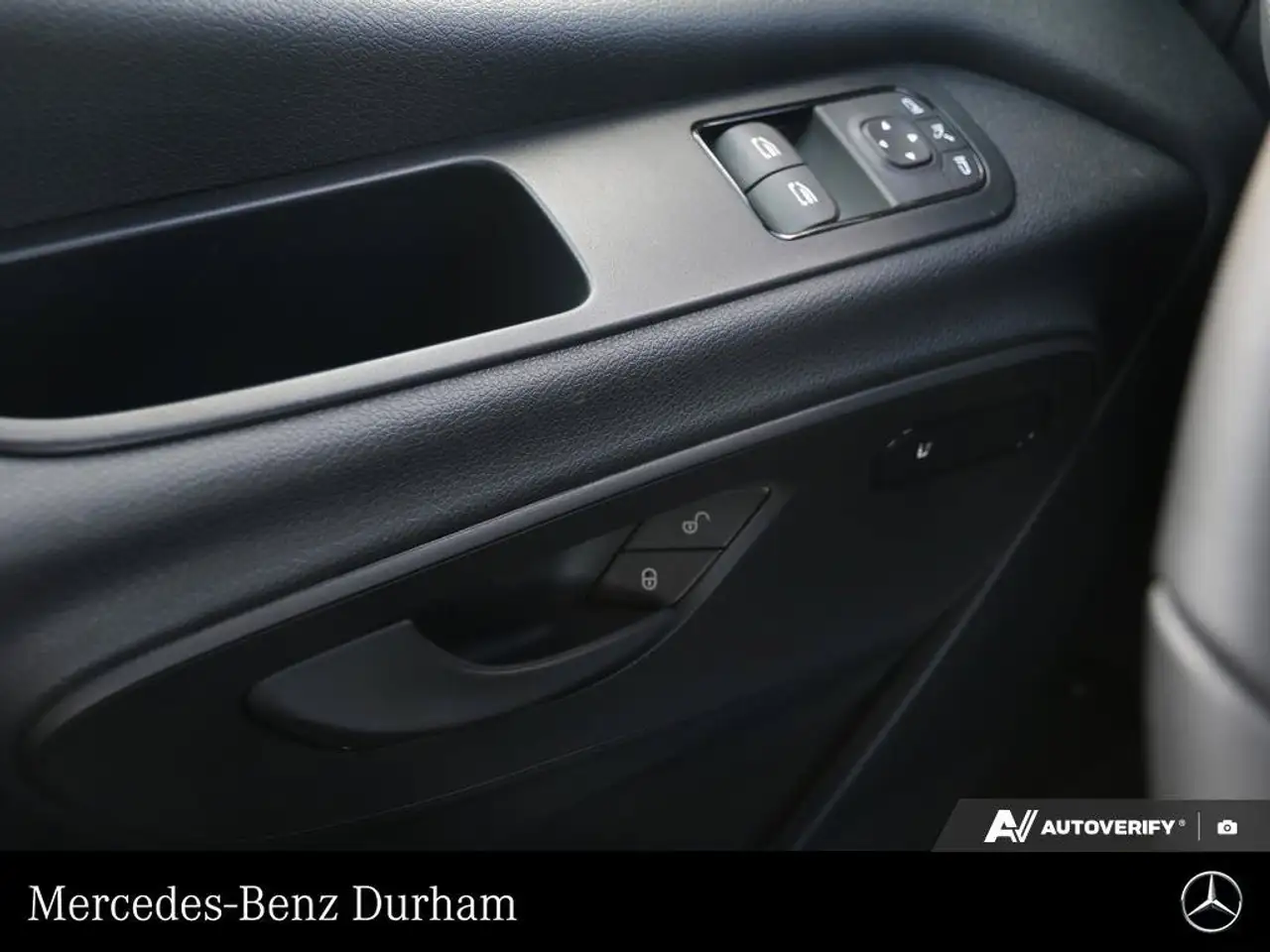 Mercedes-Benz Sprinter - Image 17
