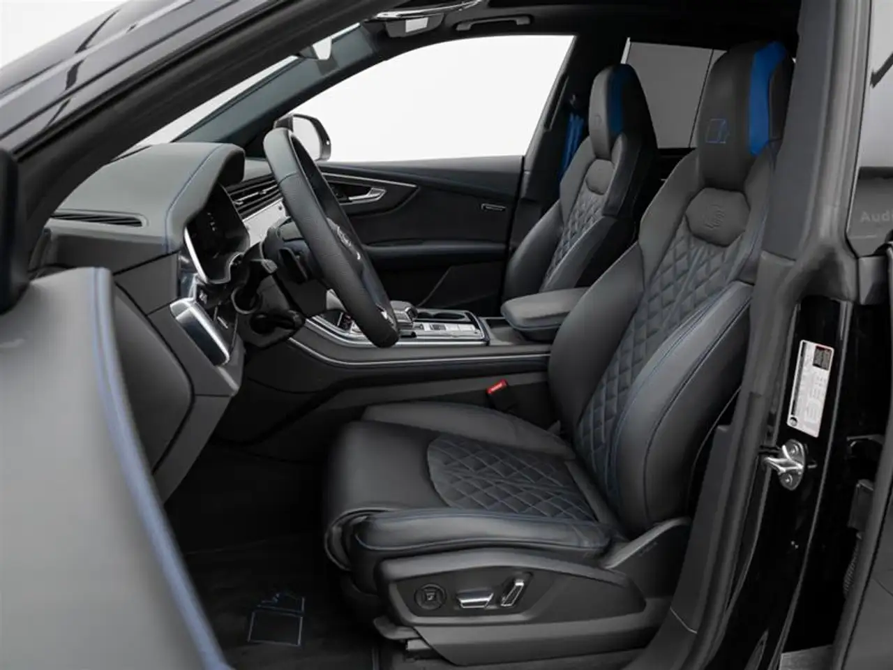 Audi SQ8 - Image 7