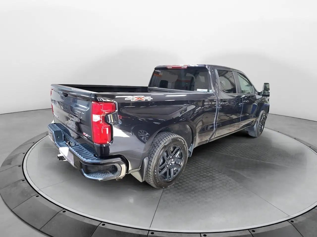 Chevrolet Silverado 1500 - Image 3