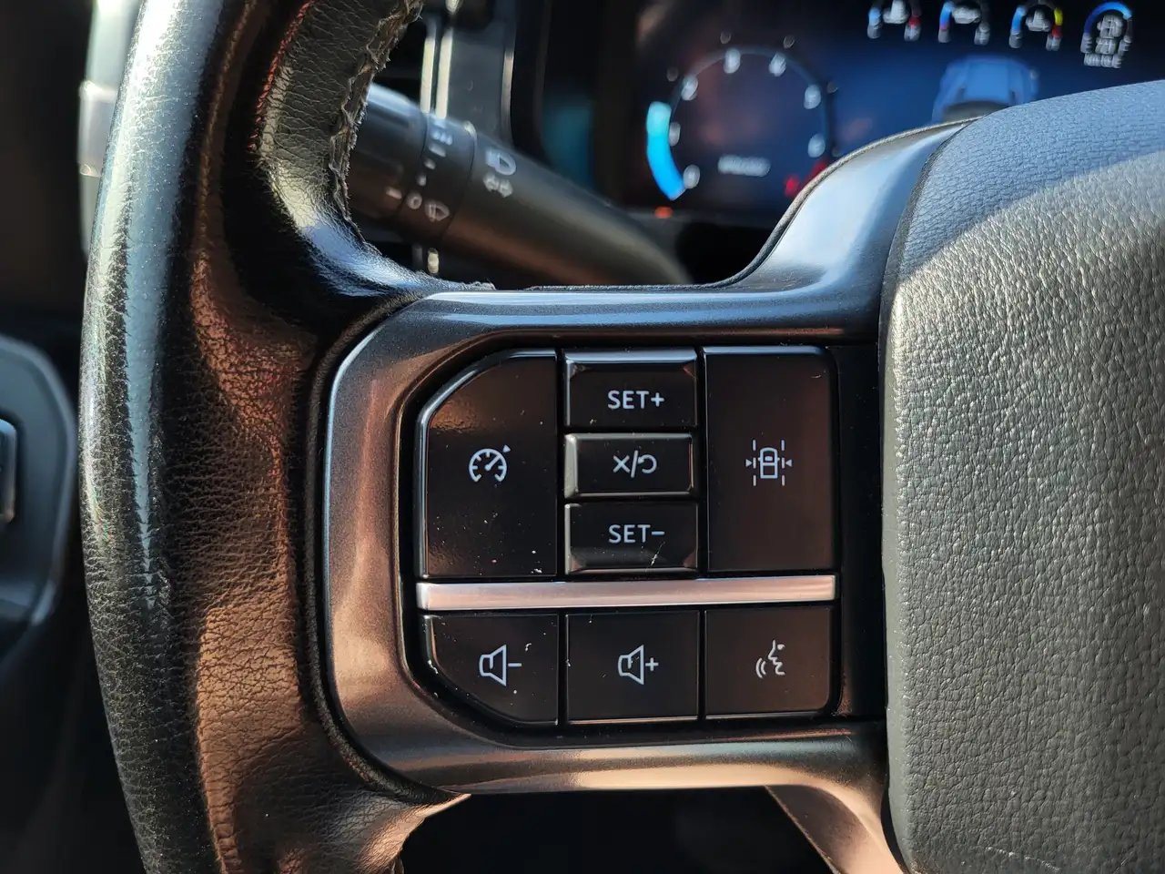 Ford F-150 - Image 10