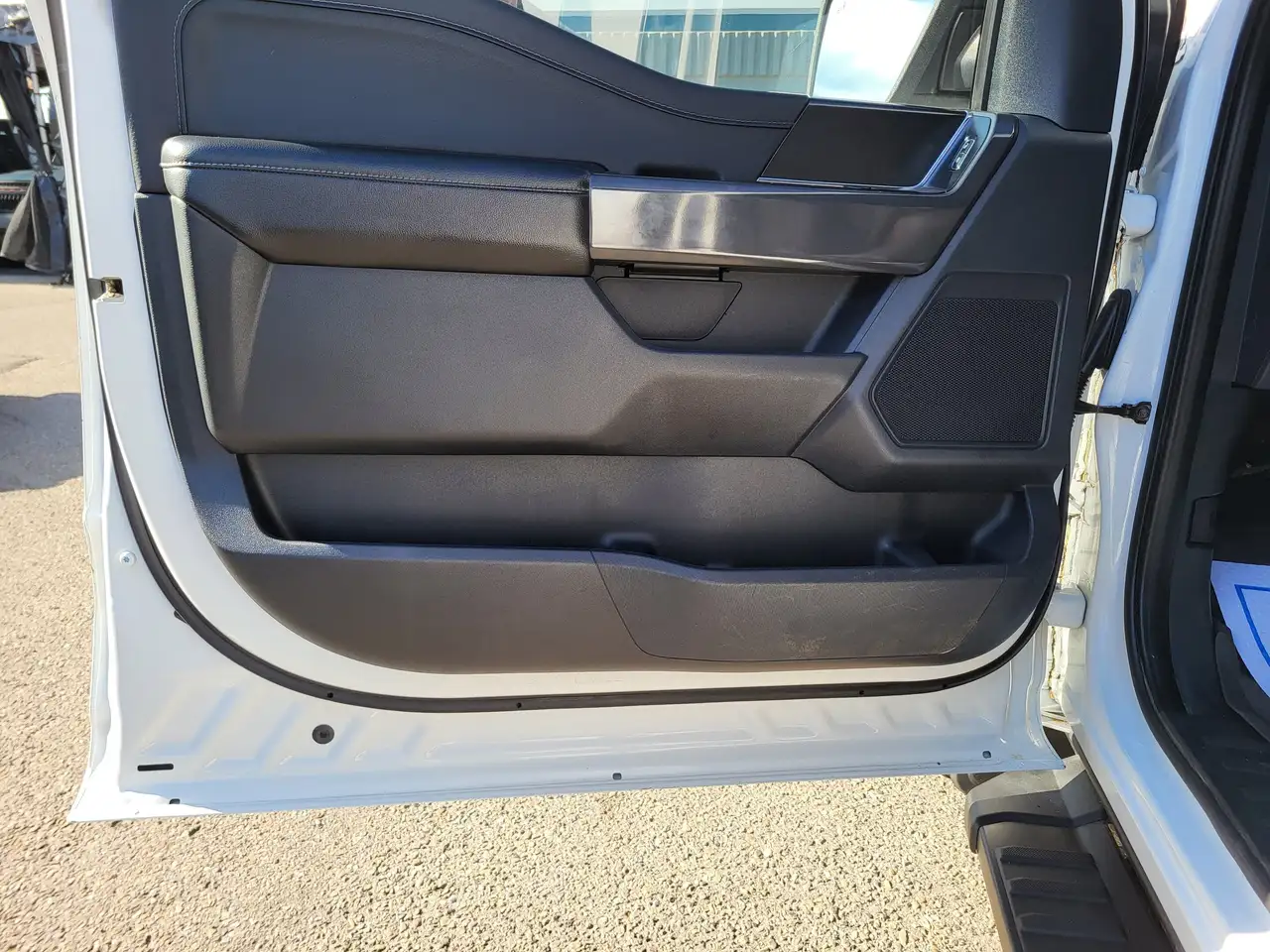 Ford F-150 - Image 8