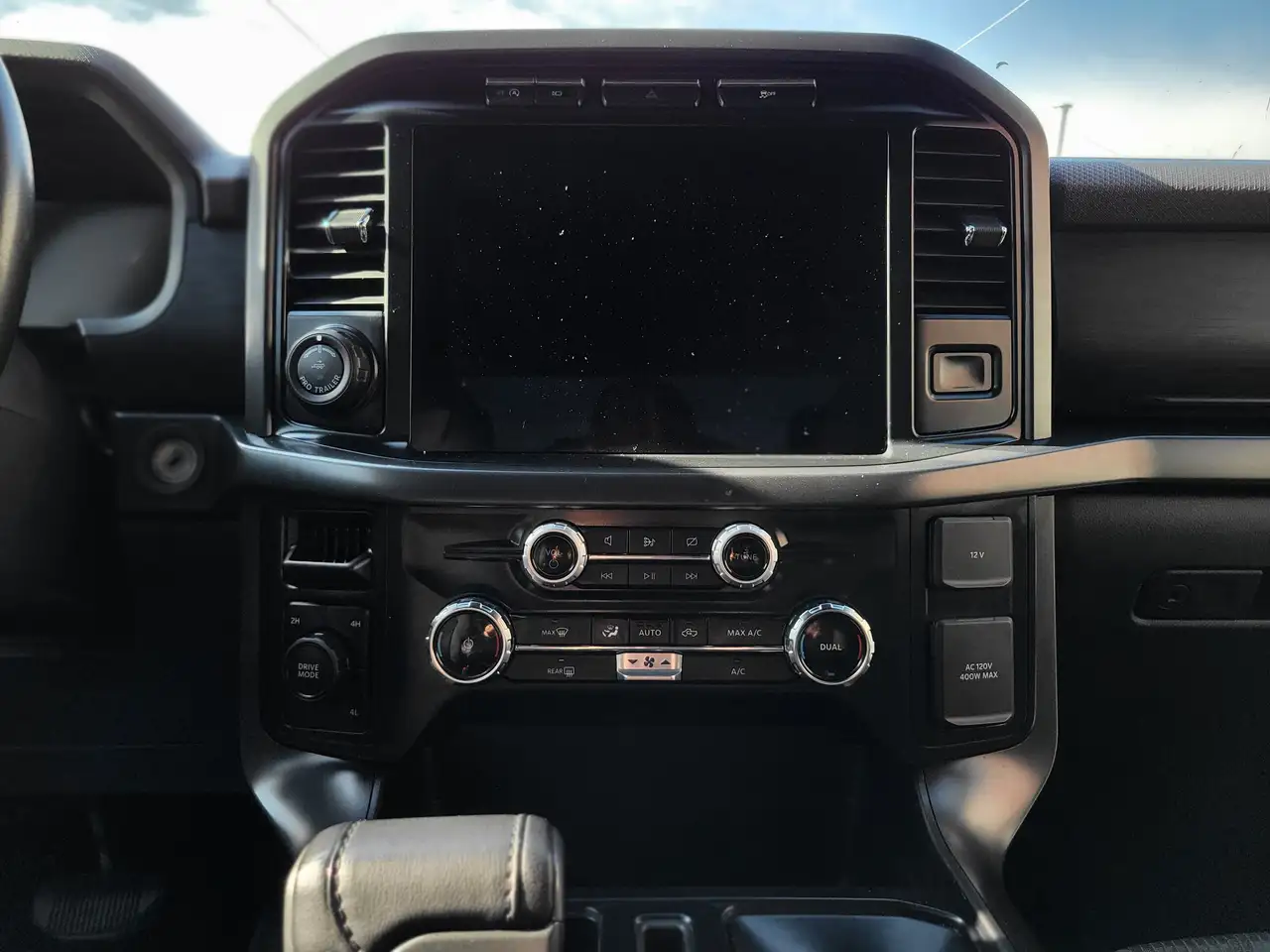 Ford F-150 - Image 22