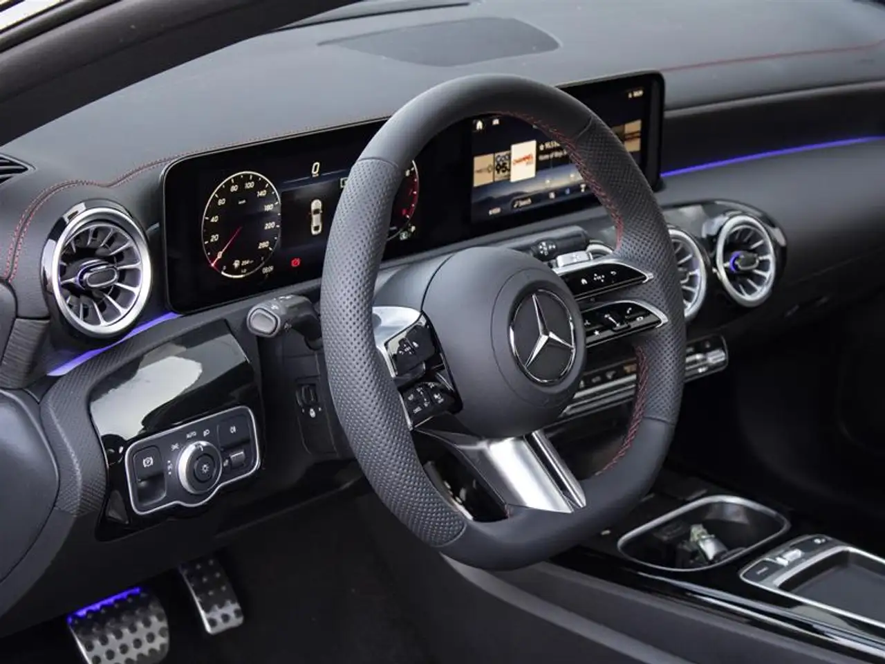 Mercedes-Benz CLA - Image 9
