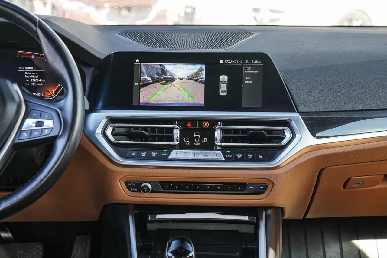 BMW 3 Series - Image 22