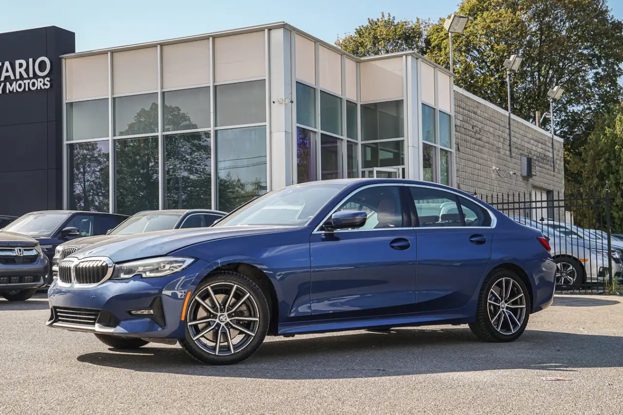 BMW 3 Series - Image 2
