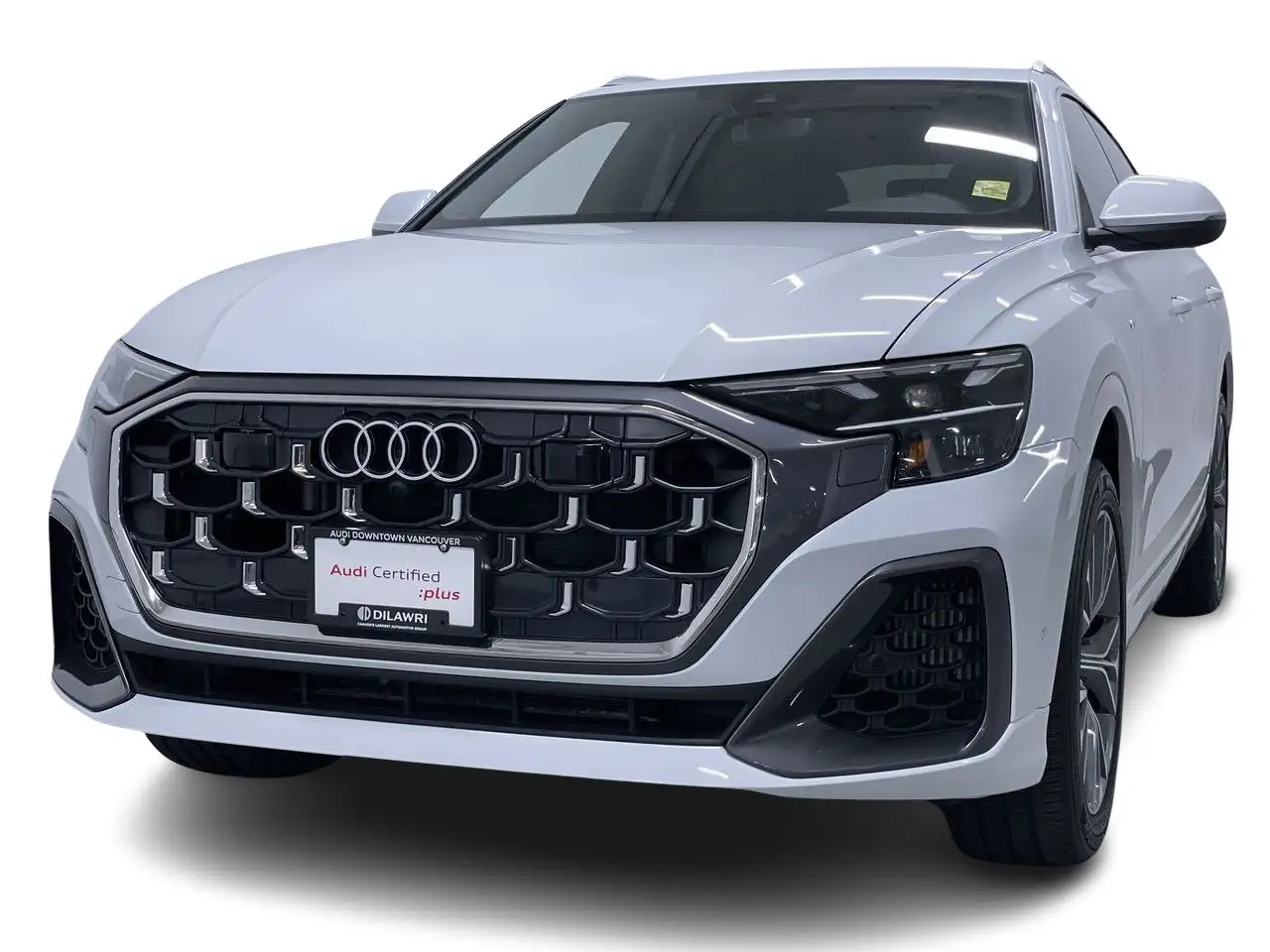 Audi Q8 - Image 4