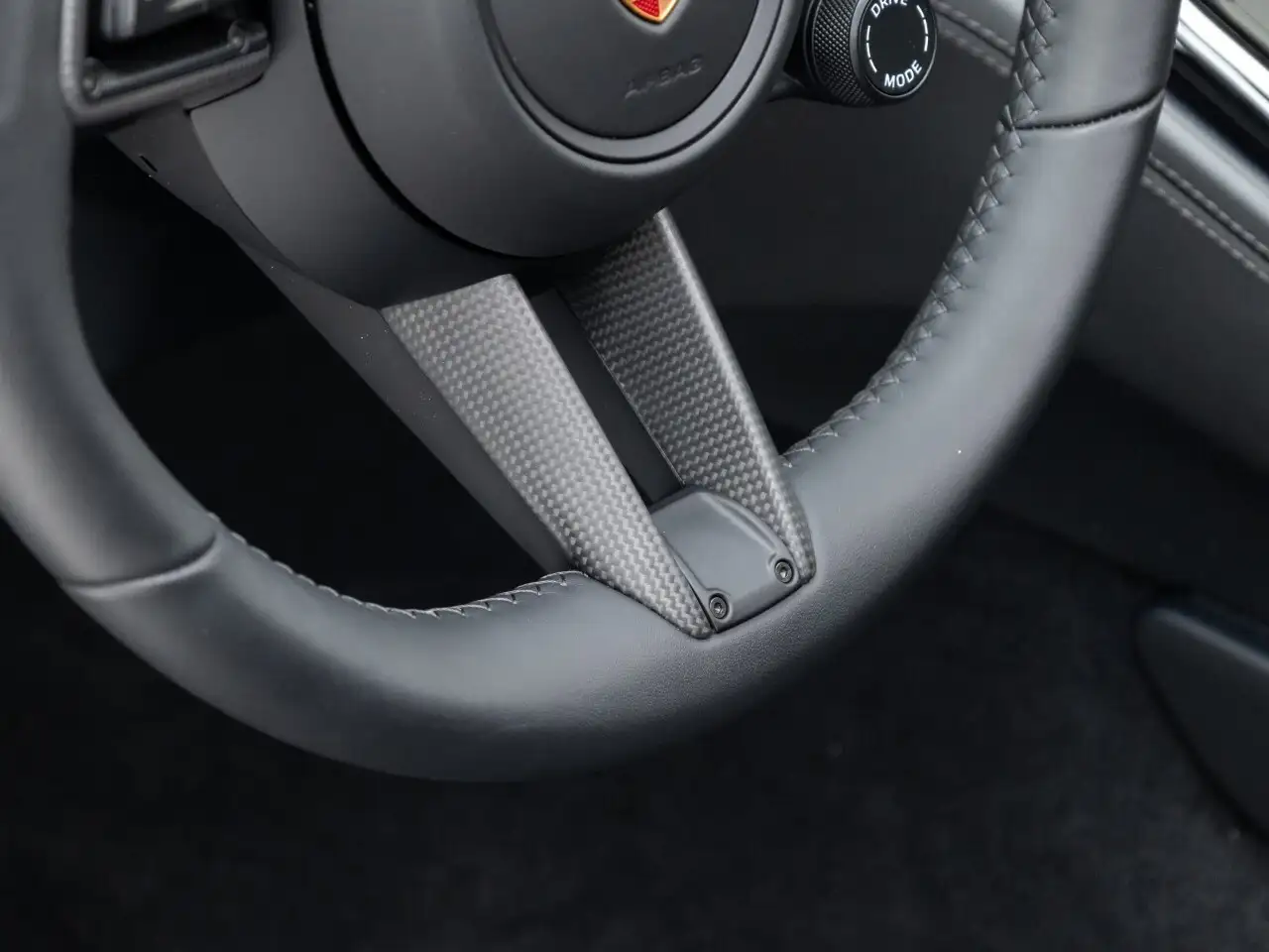 Porsche Panamera - Image 14