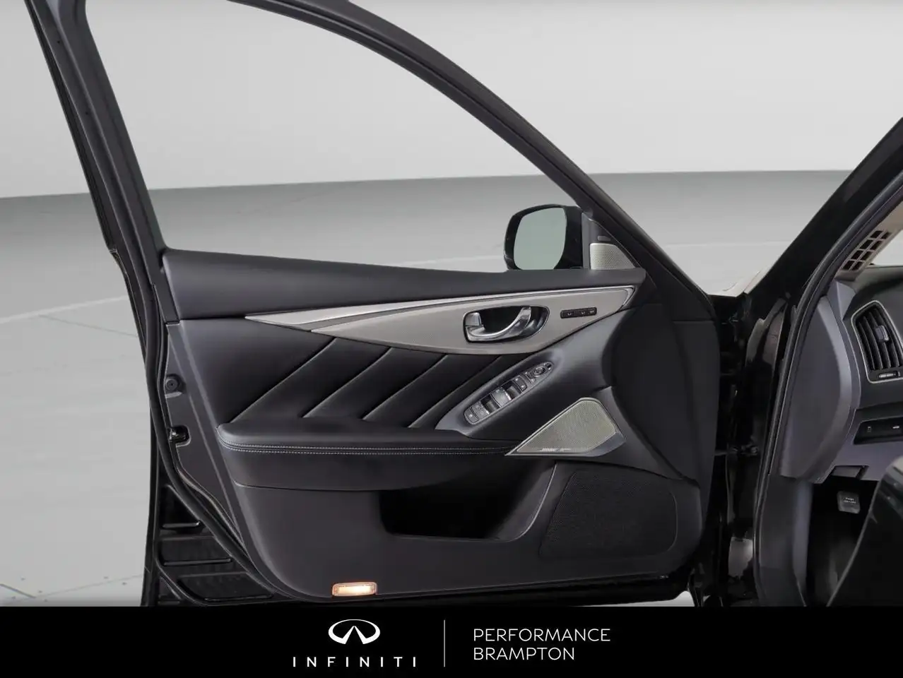Infiniti Q50 - Image 12
