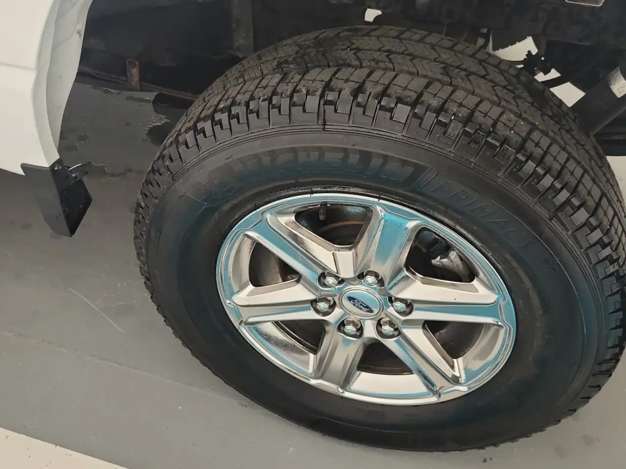Ford F-150 - Image 11