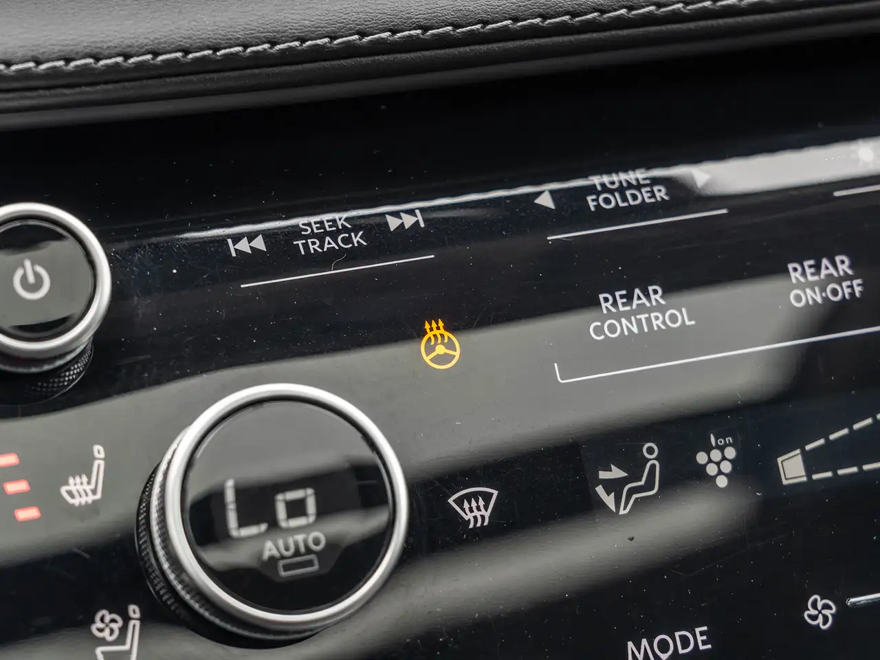 Infiniti QX60 - Image 23