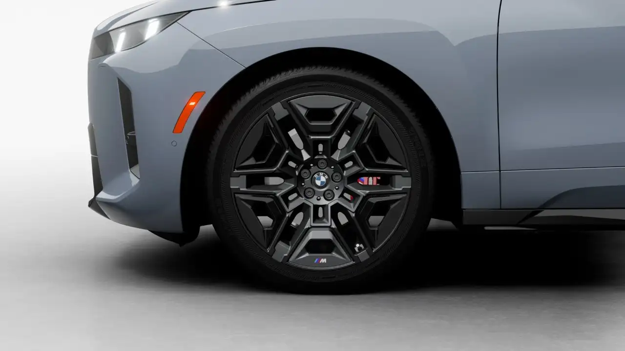 BMW iX - Image 7