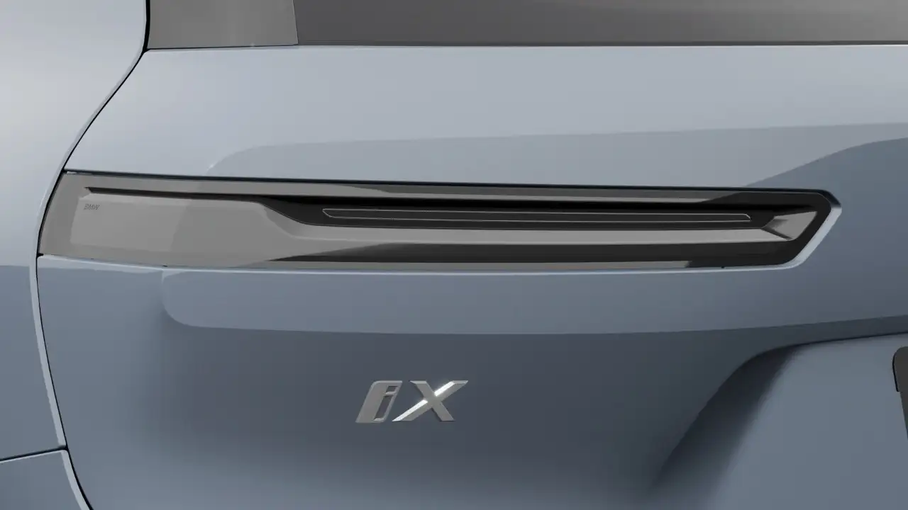BMW iX - Image 8
