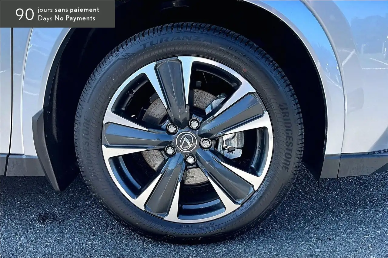 Lexus UX - Image 8