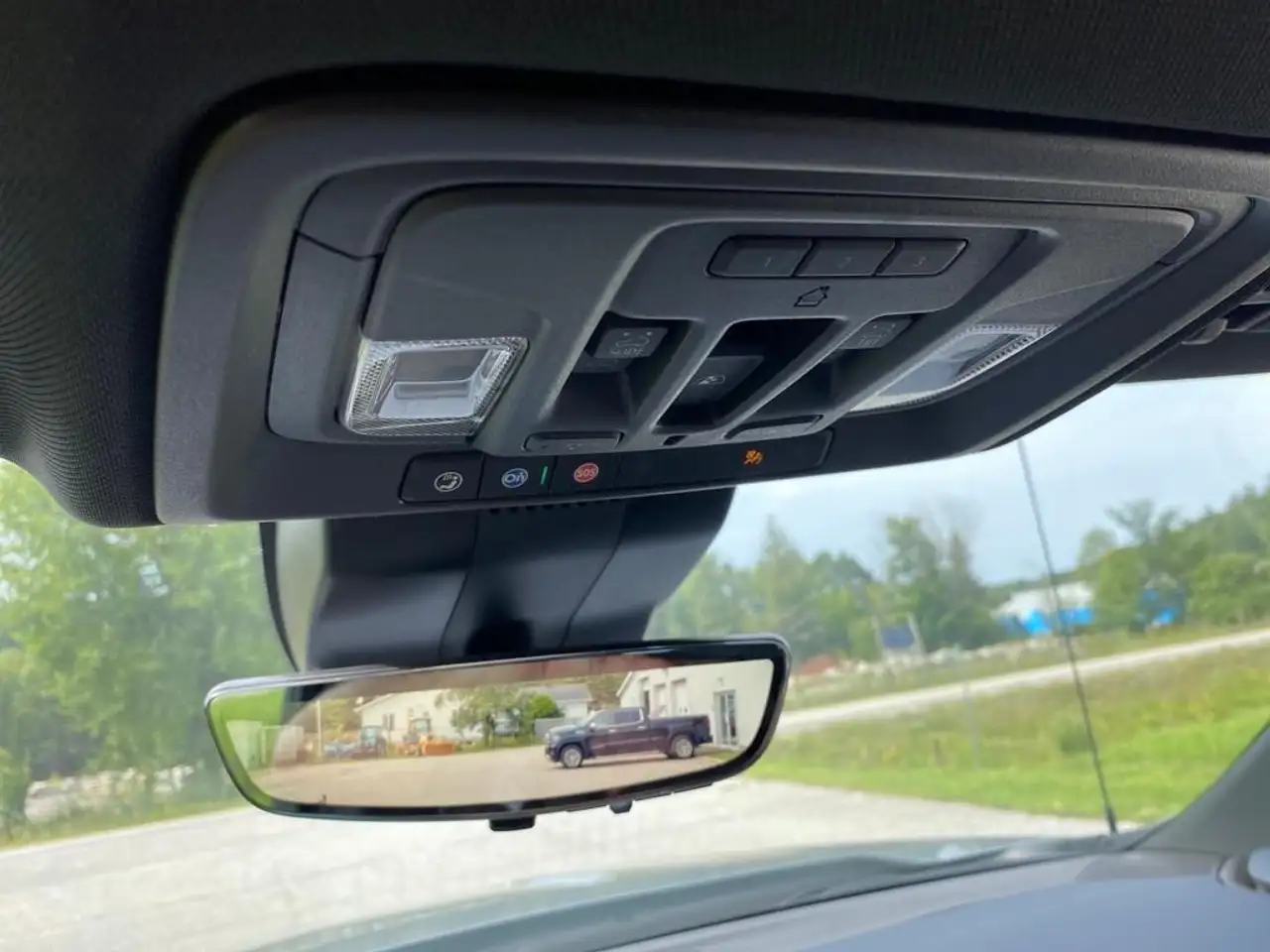 Chevrolet Silverado 1500 - Image 26