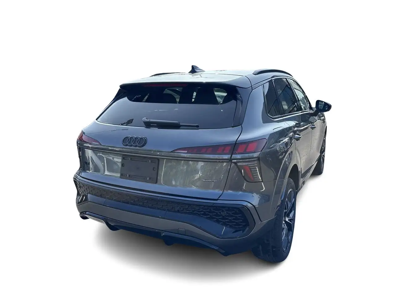 Audi Q3 - Image 13