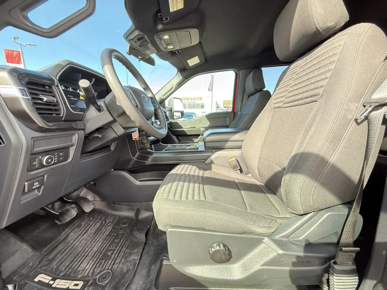 Ford F-150 - Image 9
