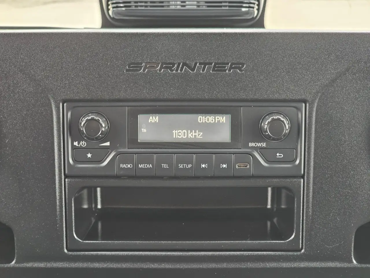 Mercedes-Benz Sprinter - Image 24