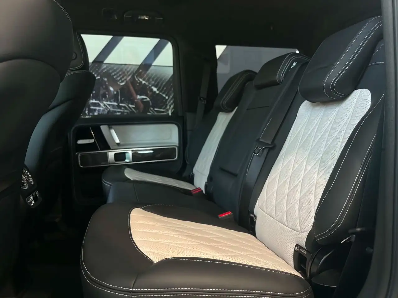 Mercedes-Benz G-Class - Image 6