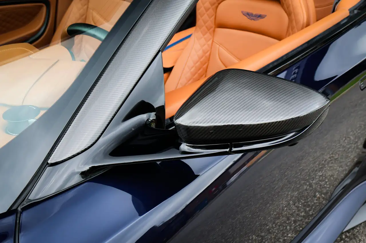 Aston Martin DBS - Image 5